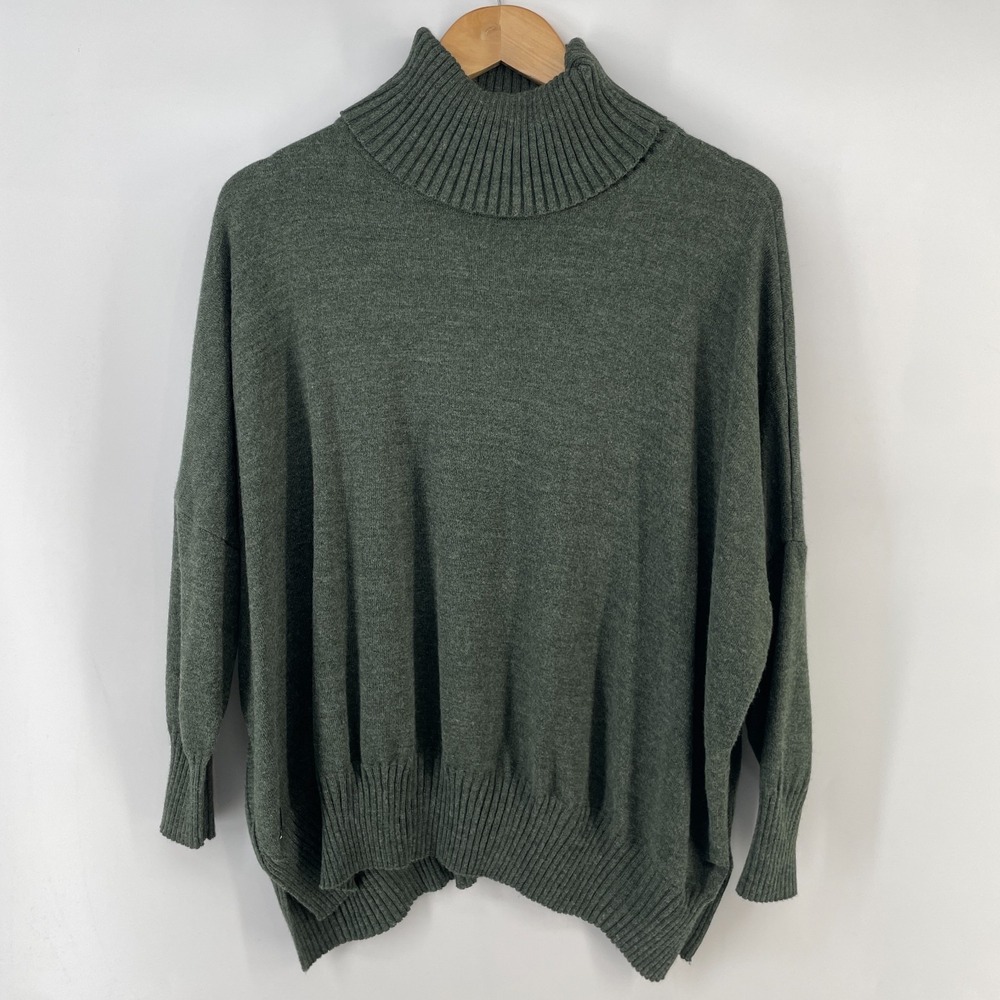 MerSea‎ Catalina Oversized Sweater  One Size Green Turtleneck Travel Minimalist